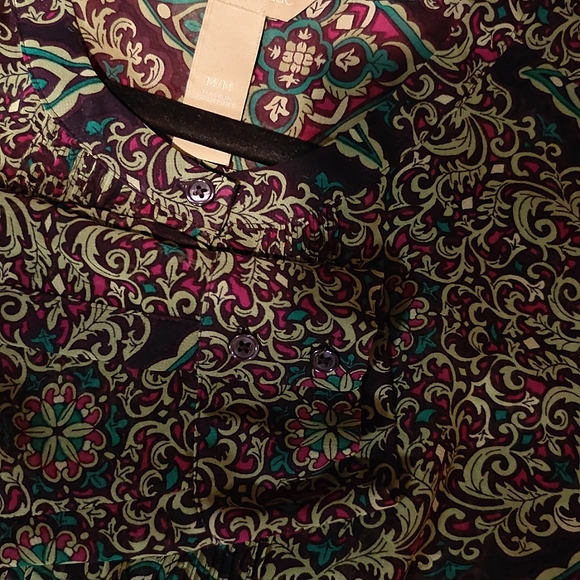:Med: Banana Republic Green & Purple Floral Patterned Sheer Long Sleeve Blouse. - Picture 3 of 9